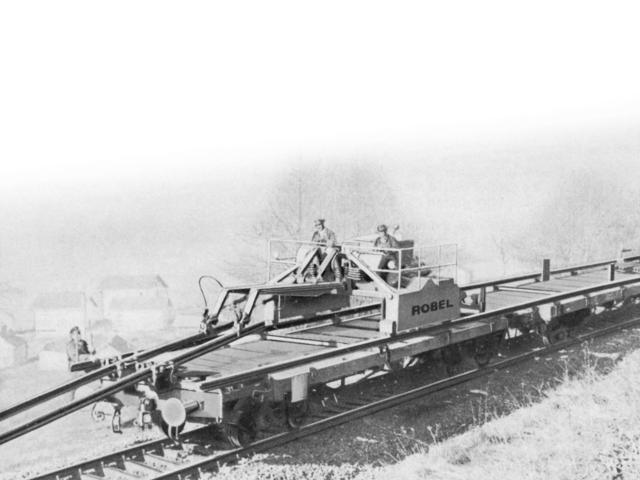 Le premier train de chargement ferroviaire ROBEL